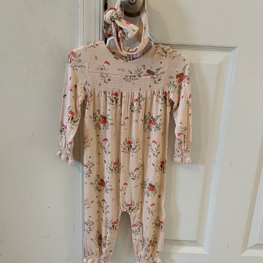Angel Dear Set Mouse/Mushroom Smocked Romper
